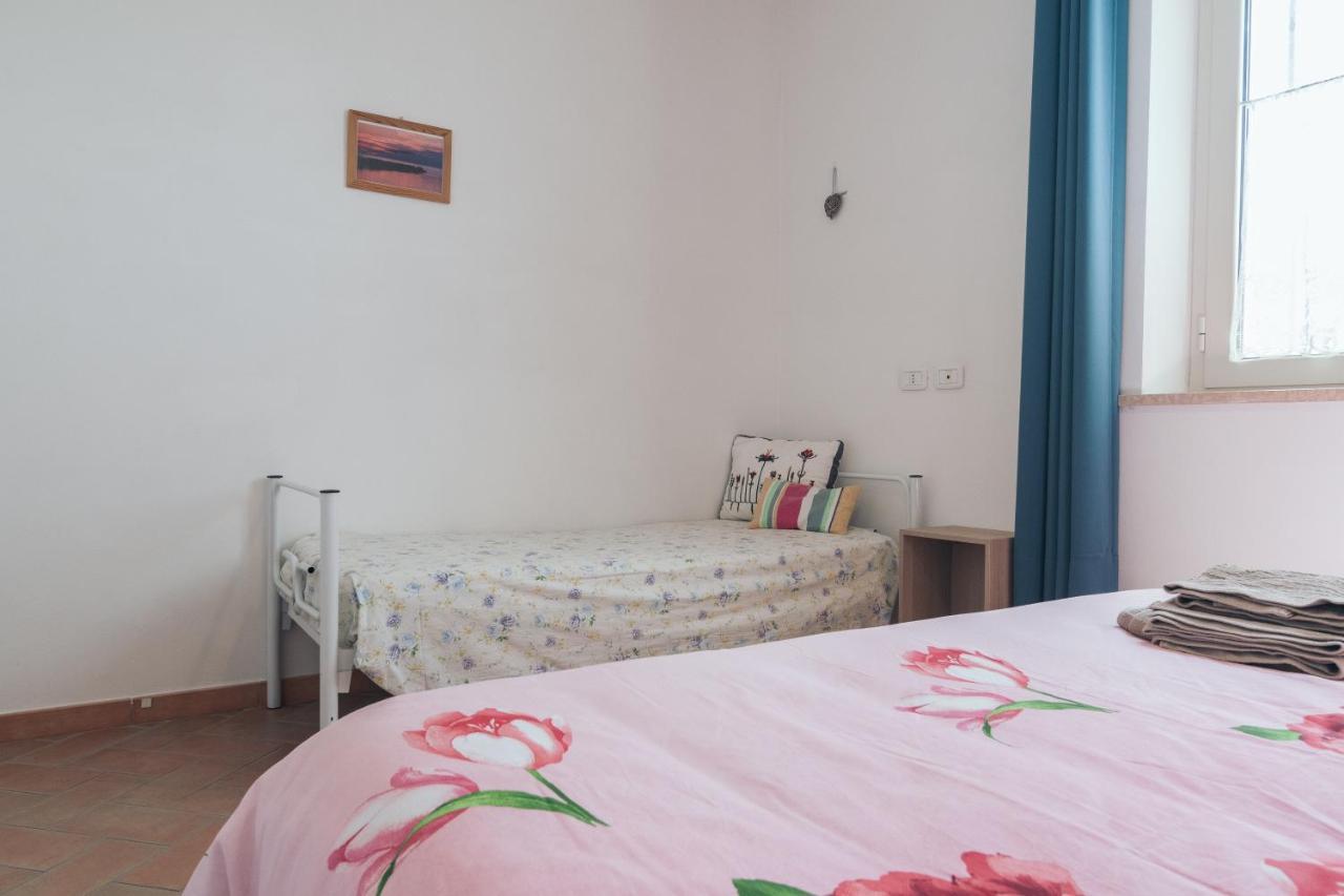 לורטו Agriturismo Case Al Sole מראה חיצוני תמונה